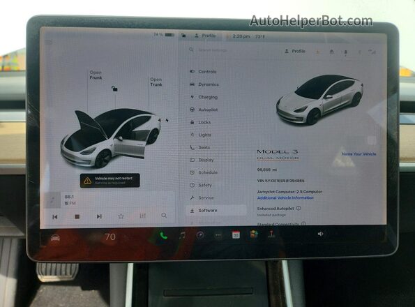 5YJ3E1EB9JF094865 2018 TESLA MODEL Белый Вид щитка приборов