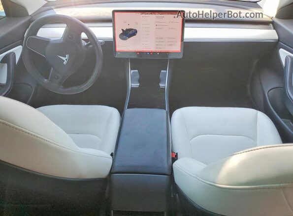 5YJ3E1EB9LF640258 2020 TESLA MODEL Синий Вид панели приборов