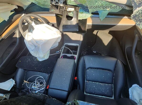 5YJ3E1EB9NF334468 2022 TESLA MODEL Gray Widok deski rozdzielczej
