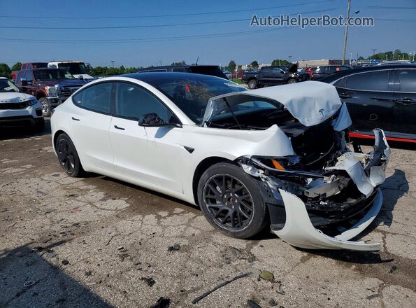 5YJ3E1EB9RF734262 2024 TESLA MODEL Белый Передняя правая четверть