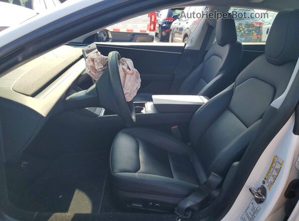 5YJ3E1EB9RF734262 2024 TESLA MODEL Белый Вид салона спереди