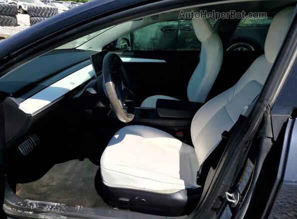 5YJ3E1EC2MF973315 2021 TESLA MODEL Серый Вид салона спереди
