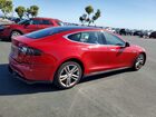 2016 Tesla Model S Red vin: 5YJSA1E22GF124997