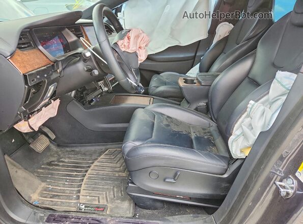 5YJXCBE23LF219701 2020 TESLA MODEL Серый Вид салона спереди