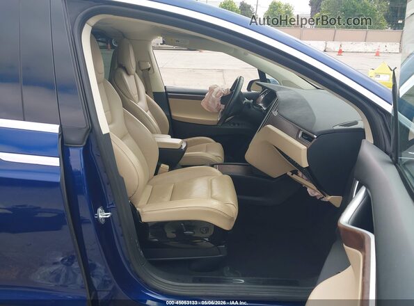 5YJXCBE44GF006750 2016 TESLA MODEL X Синий Вид салона спереди