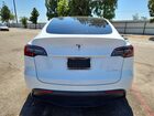 2021 Tesla Model Y Белый vin: 5YJYGAEE7MF273940