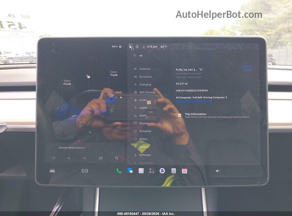 5YJYGDEE2LF043044 2020 TESLA MODEL Y Blue Widok tylnych siedzeń