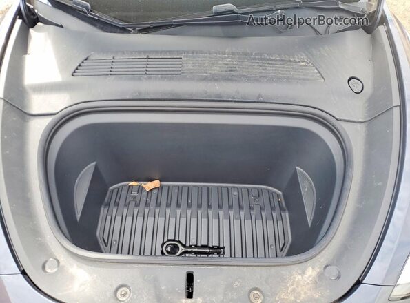 5YJYGDEE2MF067068 2021 TESLA MODEL Gray Rear interior view