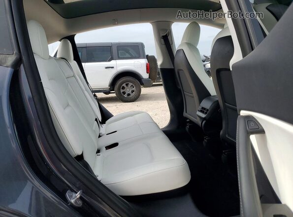 5YJYGDEE2MF240877 2021 TESLA MODEL Серый Вид задней части салона
