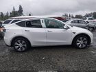 2021 Tesla Model Y Long Range Dual Motor All-wheel Drive White vin: 5YJYGDEE2MF254861