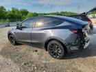 2020 Tesla Model Y Серый vin: 5YJYGDEE3LF012627