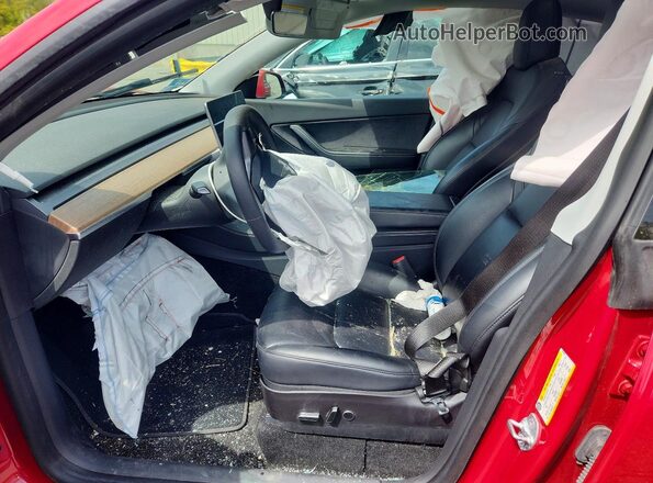 5YJYGDEE3MF207886 2021 TESLA MODEL Red Vista interior delantera