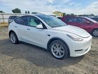 2021 Tesla Model Y Белый vin: 5YJYGDEE3MF225109