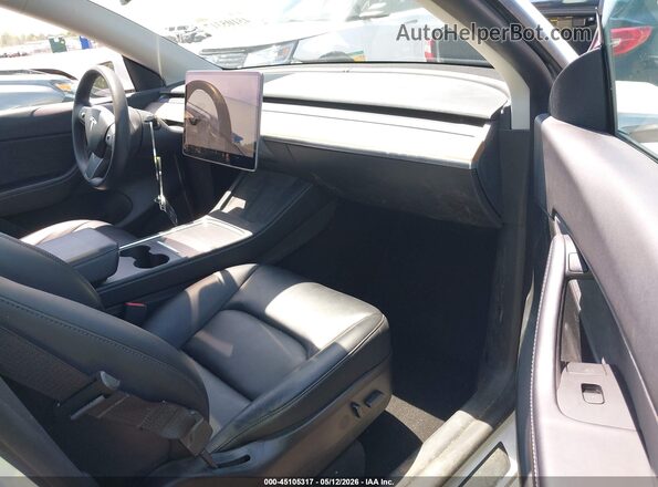 5YJYGDEE3MF311407 2021 TESLA MODEL Y White Вид салону спереду