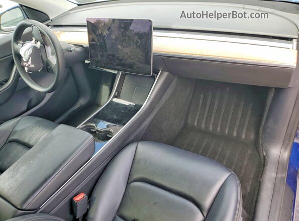 5YJYGDEE5LF010250 2020 TESLA MODEL Синий Вид панели приборов