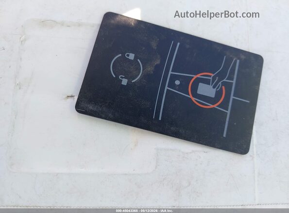 5YJYGDEE5LF015707 2020 TESLA MODEL Y White Widok deski rozdzielczej