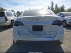 2020 Tesla Model Y Long Range Dual Motor All-wheel Drive White vin: 5YJYGDEE5LF015707