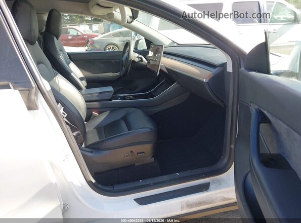 5YJYGDEE5LF015707 2020 TESLA MODEL Y White Widok wnętrza z przodu