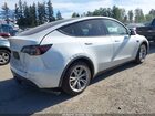 2020 Tesla Model Y Long Range Dual Motor All-wheel Drive White vin: 5YJYGDEE5LF015707
