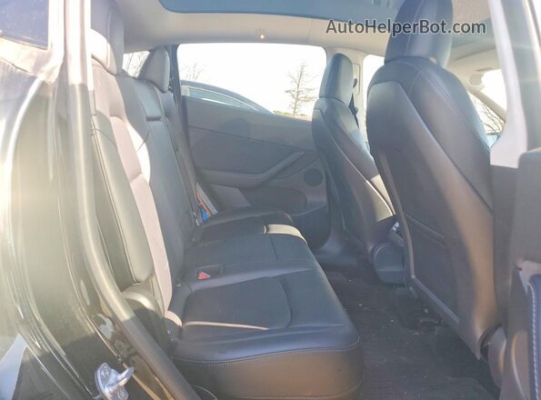 5YJYGDEE5MF219196 2021 TESLA MODEL Black უკანა სავარძლების ხედი