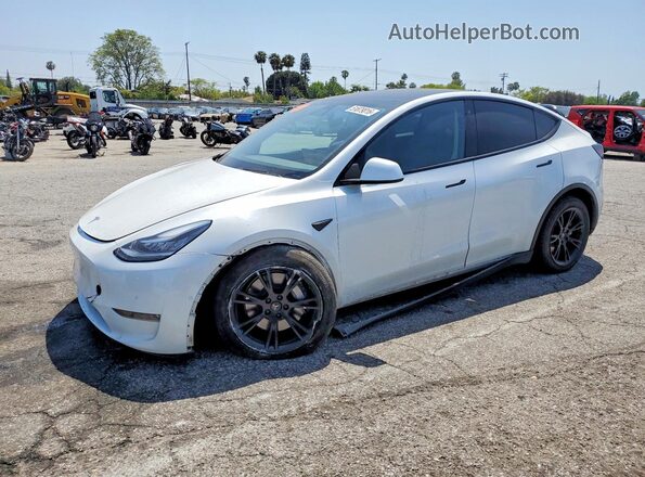 5YJYGDEE8LF052833 2020 TESLA MODEL Белый Передняя левая четверть