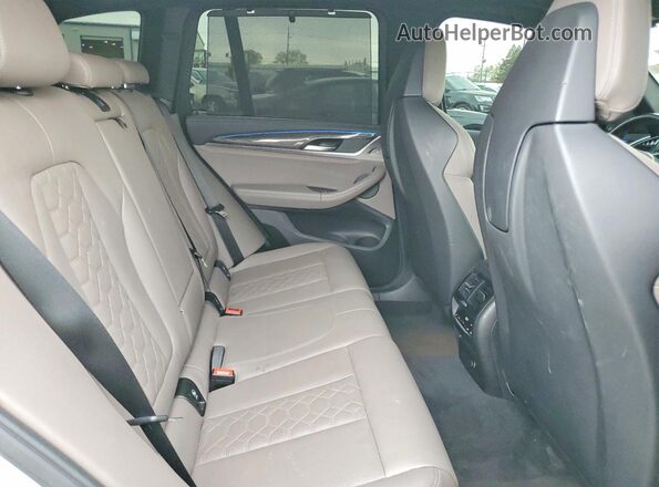 5YMTS0C02LLT10244 2020 BMW X3 White Հետևի նստատեղերի տեսք