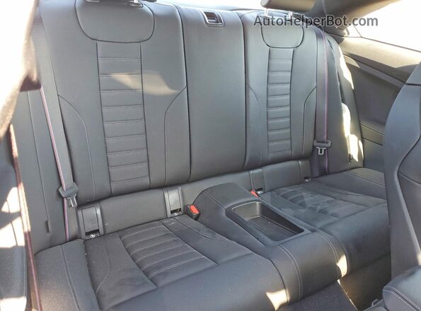 3MF23DM04S8F84071 2025 BMW M2 Gray Rear interior view