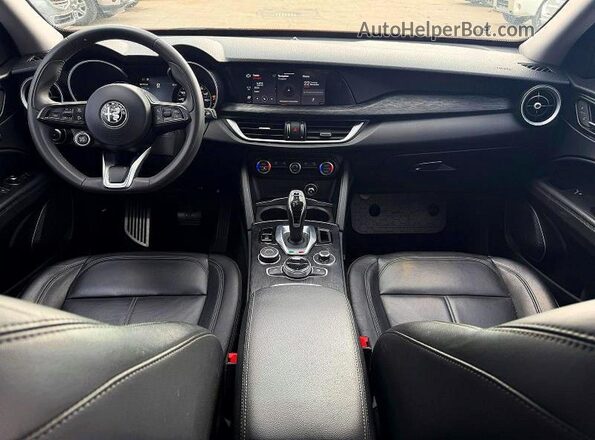 ZASPAKAN8M7D07888 2021 ALFA ROMEO STELVIO Red Вид щитка приладів