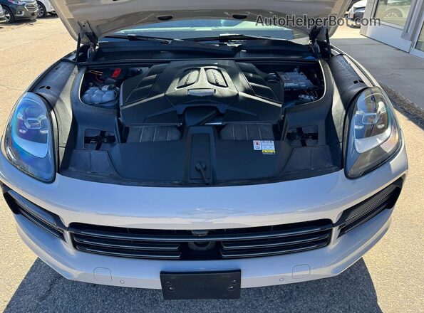 WP1BA2AY6PDA25539 2023 PORSCHE CAYENNE Gray Widok tylnych siedzeń