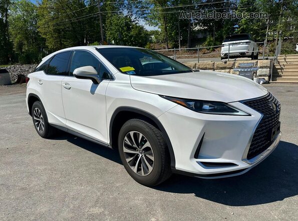 2T2AZMAA5NC240209 2022 LEXUS RX Белый Вид спереди