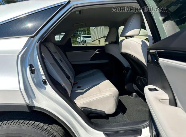 2T2AZMAA5NC240209 2022 LEXUS RX Белый Вид сзади