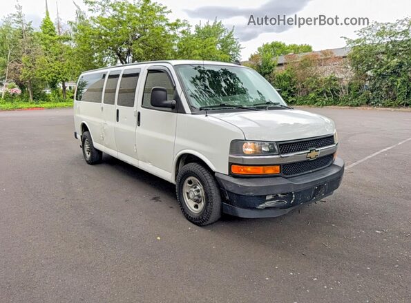 1GAZGPFG1H1341194 2017 CHEVROLET EXPRESS White წინა მარცხენა ხედი სამი მეოთხედიდან