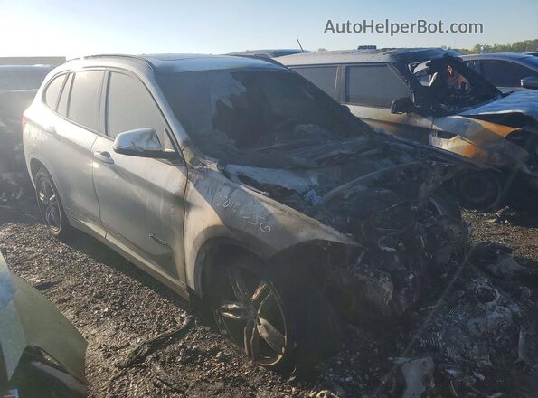 WBXHT3C31H5F80025 2017 BMW X1 White Front view