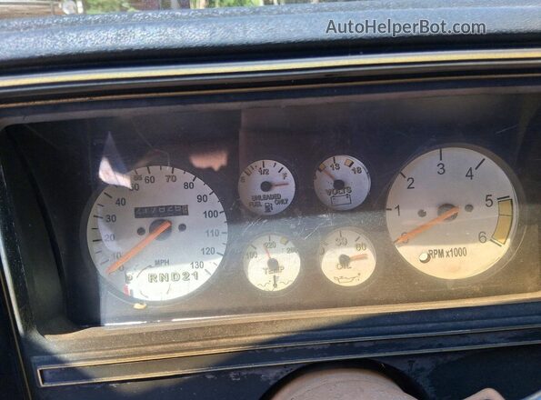 5W80L8D501218 1978 GMC CABALLERO Two Tone Vista del cuadro de instrumentos
