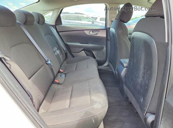 3KPF24AD6LE182800 2020 KIA FORTE White Vista interior trasera