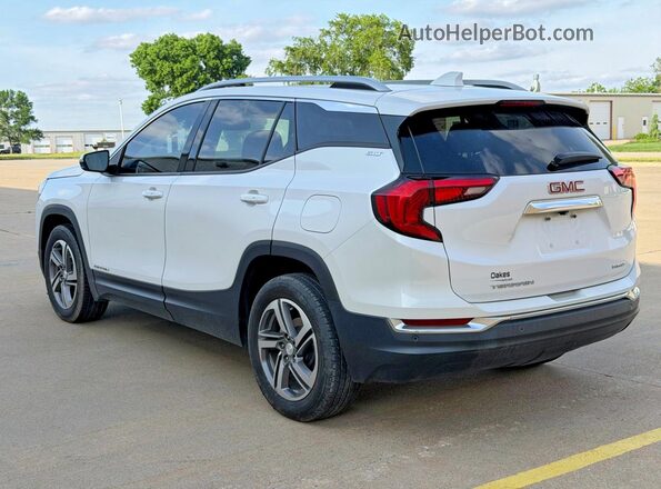 3GKALVEV8ML374561 2021 GMC TERRAIN White Przód prawy