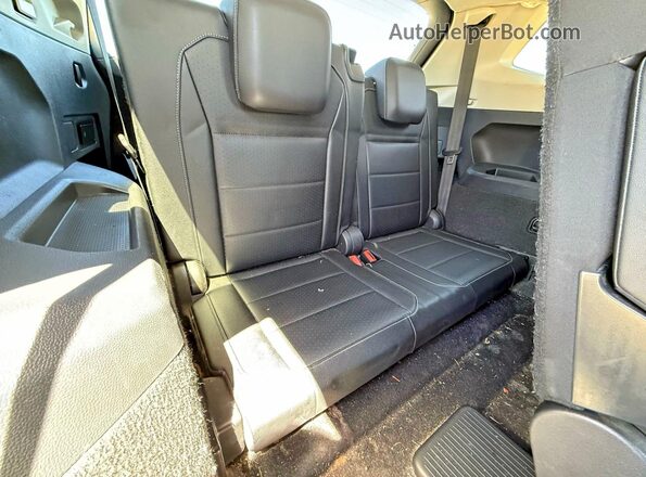 3VV3B7AX5MM082002 2021 VOLKSWAGEN TIGUAN Gray Շարժիչի բաժամունքի տեսք
