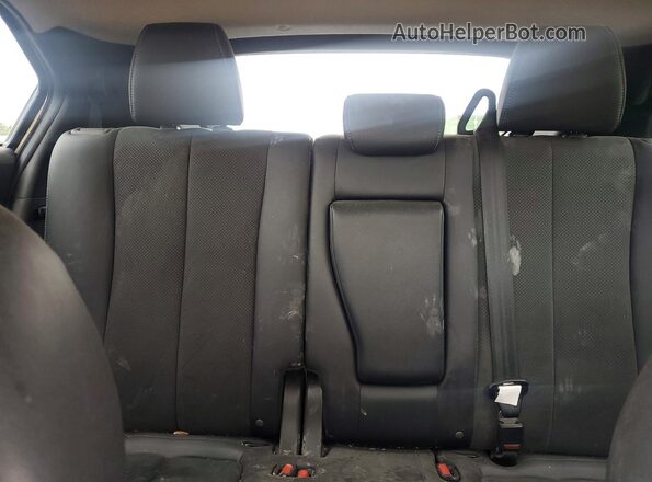 JA4ATWAA8RZ075246 2024 MITSUBISHI ECLIPSE Silver Вид задньої частини салону
