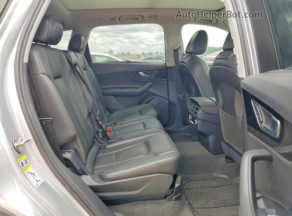 WA1VAAF70HD000883 2017 AUDI Q7 Серебряный Вид подкапотного пространства