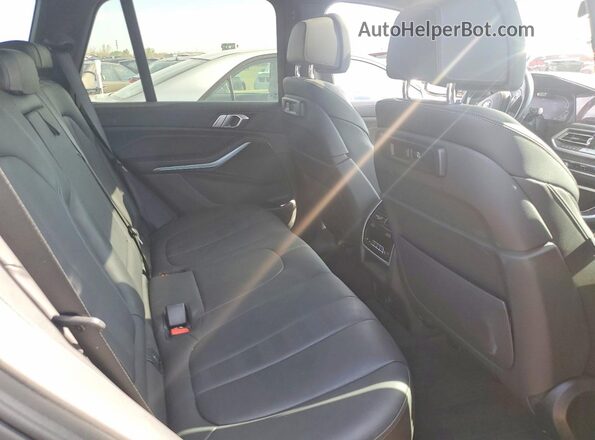 5UXTA6C09M9H21803 2021 BMW X5 Серый Вид задней части салона