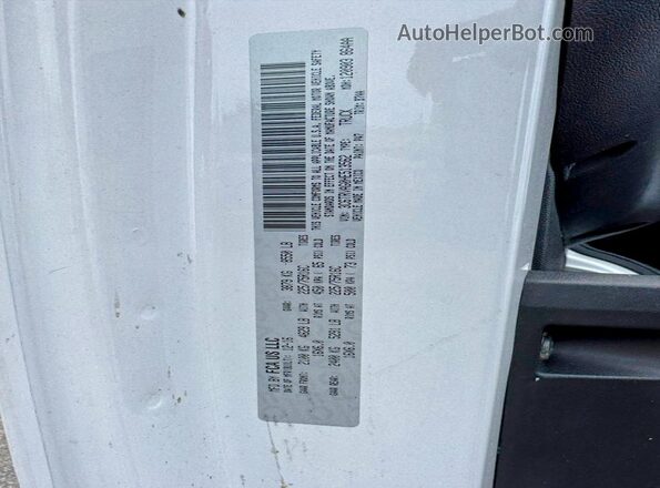 3C6TRVAG0HE513562 2017 RAM PROMASTER Белый Вид задней части салона