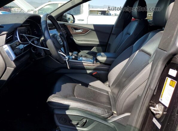 WA1EVAF12KD040521 2019 AUDI Q8 Black Dashboard view