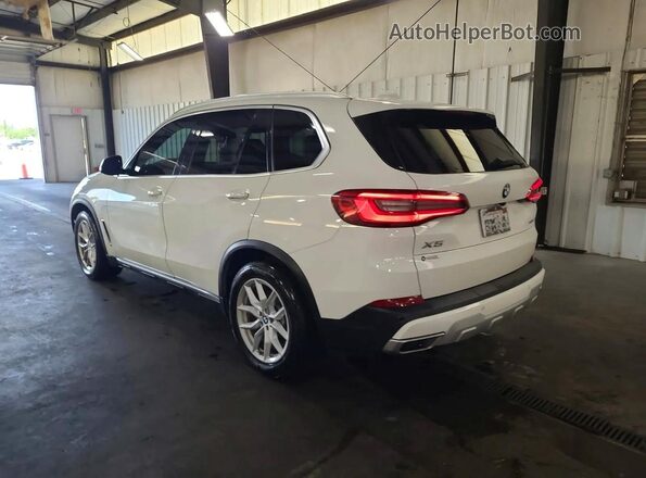 5UXCR6C08L9B81724 2020 BMW X5 Белый Задняя правая четверть