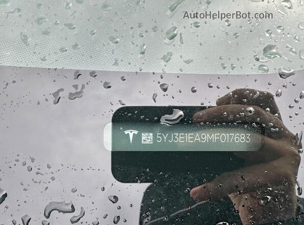 5YJ3E1EA9MF017683 2021 TESLA MODEL 3 Черный Вид задней части салона