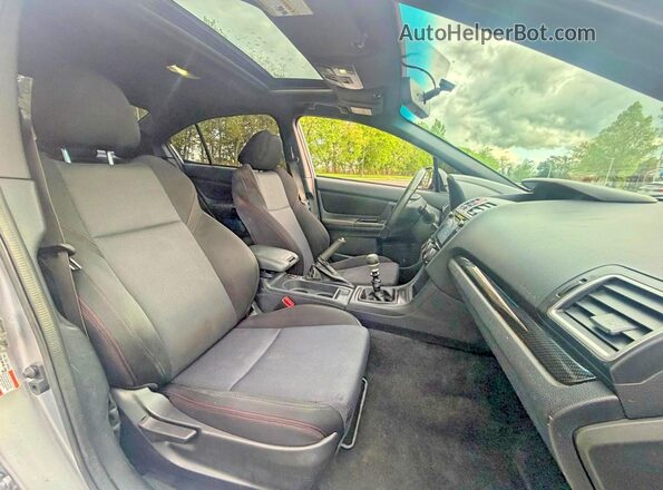 JF1VA1C64K9800720 2019 SUBARU WRX Silver Widok z tyłu