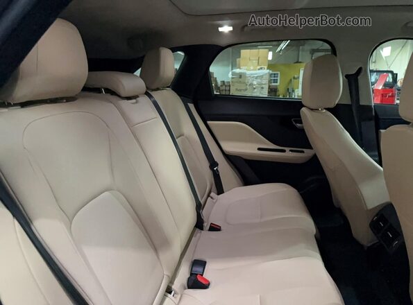 SADCJ2FX5KA364541 2019 JAGUAR F-PACE White Widok wnętrza z przodu