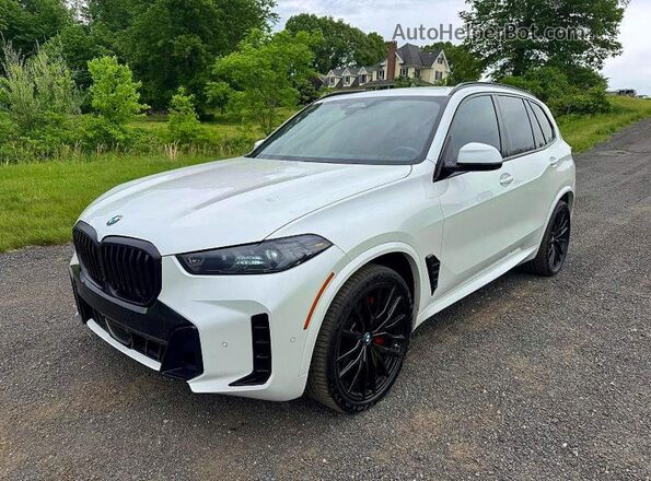 5UX23EU05R9T11163 2024 BMW X5 Белый Передняя левая четверть