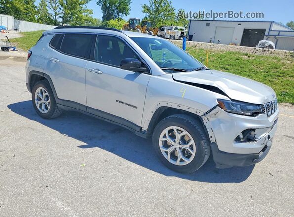 3C4NJDBN9RT111388 2024 JEEP COMPASS Серый Вид спереди