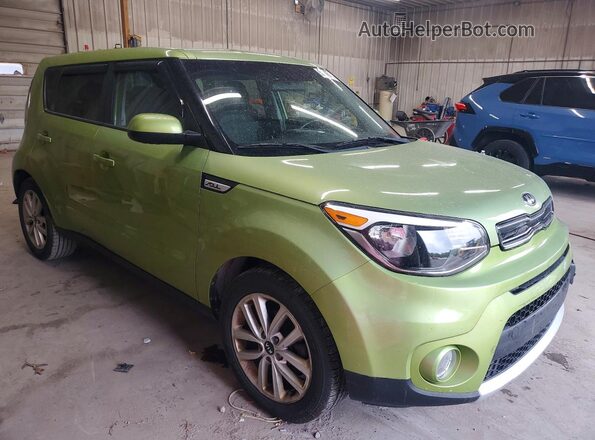 KNDJP3A5XH7878680 2017 KIA SOUL Зеленый Вид спереди