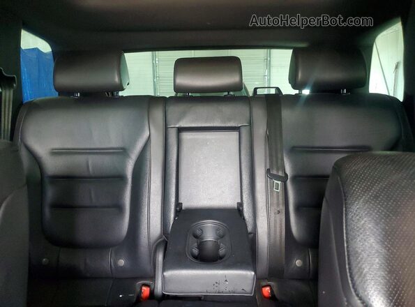 WVGRF7BP1HD000355 2017 VOLKSWAGEN TOUAREG Белый Вид задней части салона